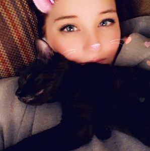 Meet your Posher, Sabrina